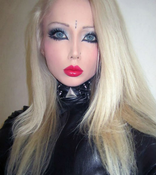 Download this Valeria Lukyanova Real Living Barbie Doll picture